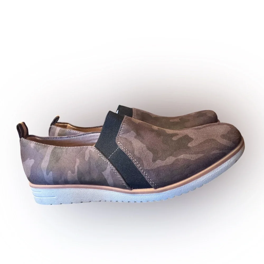 Naturalizer Soul Idea Camo Slip On Sneaker SZ 8.5